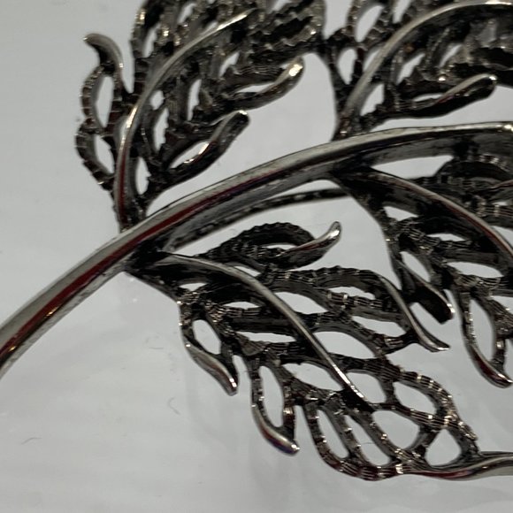 Vintage Leaf Branch Brooch Pin Gun Metal Openwork 2.75" Long - Picture 4 of 6